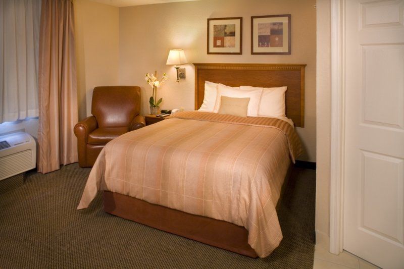 Candlewood Suites Fredericksburg By Ihg Δωμάτιο φωτογραφία